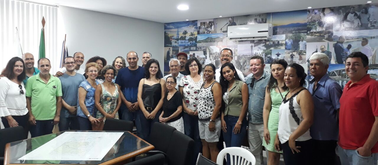 REUNIÃO COM ADMINISTRAÇÃO MUNICIPAL E ONGs, PARTICIPANTES DO CMDCA